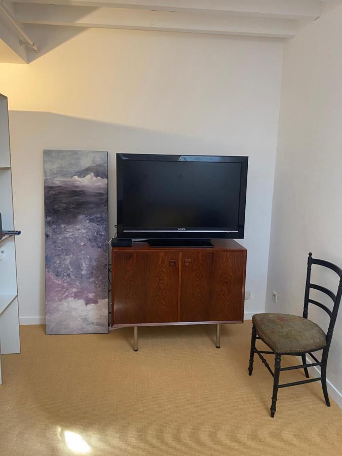 Loft/Jardin Et Parking : Le Petit Clos Bourdet Онфльор Екстериор снимка